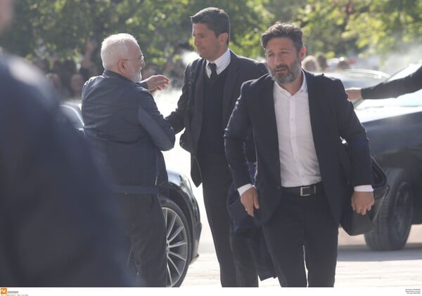 Μέσα σε κλίμα αποθέωσης η άφιξη του ΠΑΟΚ στην Τούμπα