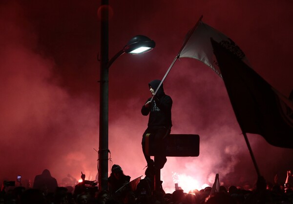 Κάηκε η Θεσσαλονίκη για τον ΠΑΟΚ: Ολονύχτιο πάρτι και αποθέωση για το πρωτάθλημα