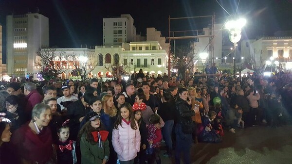 Πρεμιέρα για την ξέφρενη γιορτή του Καρναβαλιού στην Πάτρα- Τα πρώτα άρματα