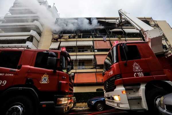 Πυρκαγιά σε διαμέρισμα στην Καλλιθέα- Ένας τραυματίας στο νοσοκομείο