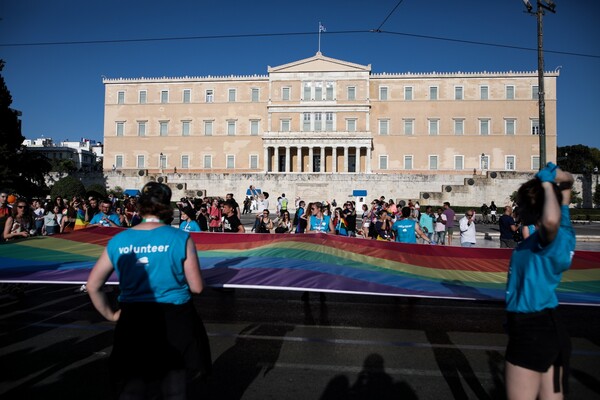 Athens Pride 2019: Σε εξέλιξη η παρέλαση - Ποιοι πολιτικοί είναι εκεί