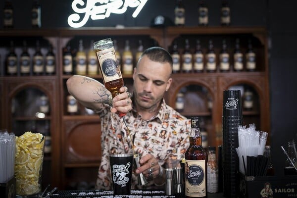 Ο αγαπημένος "ναυτικός" Sailor Jerry έδωσε το παρών ξανά στο φετινό International Athens Tattoo Convention