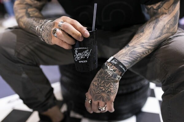 Ο αγαπημένος "ναυτικός" Sailor Jerry έδωσε το παρών ξανά στο φετινό International Athens Tattoo Convention