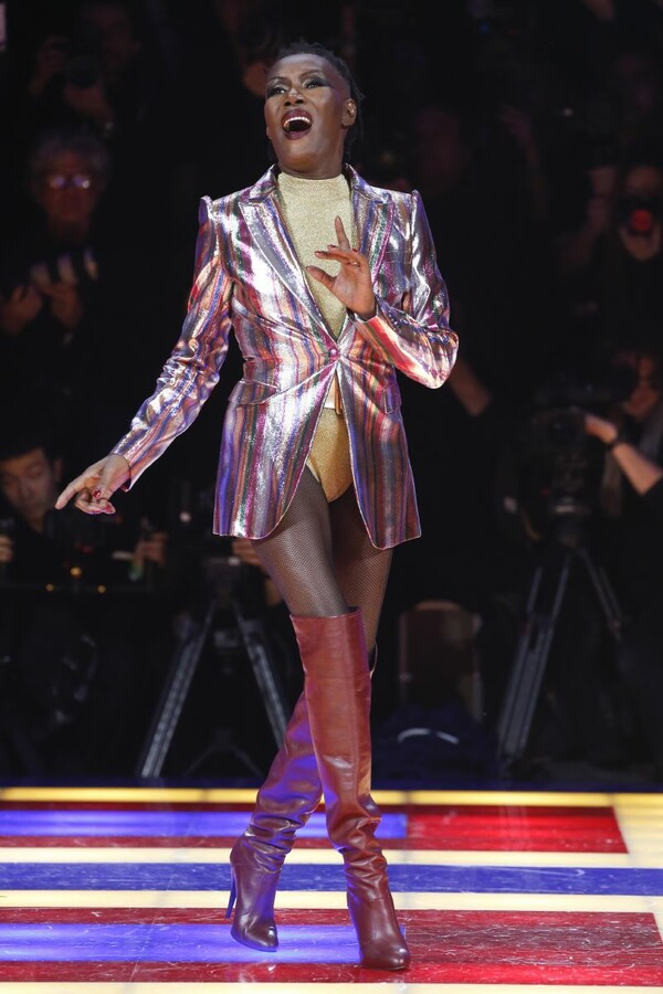 Η Zendaya και η Grace Jones στην πασαρέλα του Tommy Hilfiger