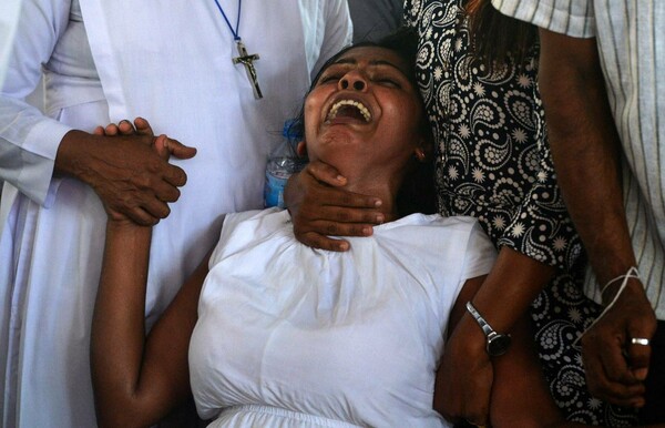 Σρι Λάνκα: 359 ο νεκροί από τις επιθέσεις - Πέθαναν πολλοί τραυματίες στα νοσοκομεία
