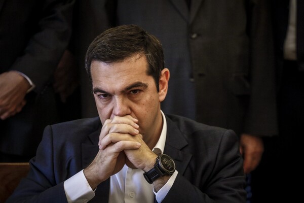 Economist: Αντιμέτωπος με εκλογικό αφανισμό ο Αλέξης Τσίπρας