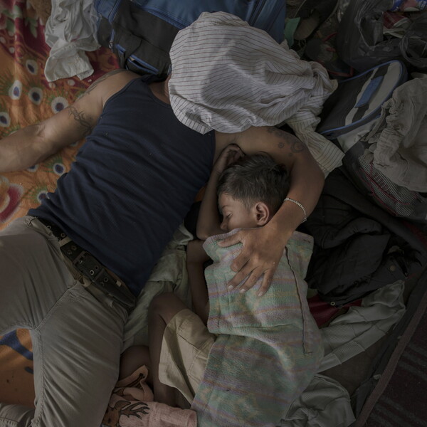 Το μικρό κορίτσι από την Ονδούρα που κλαίει στα σύνορα ξεχώρισε στα Βραβεία World Press Photo