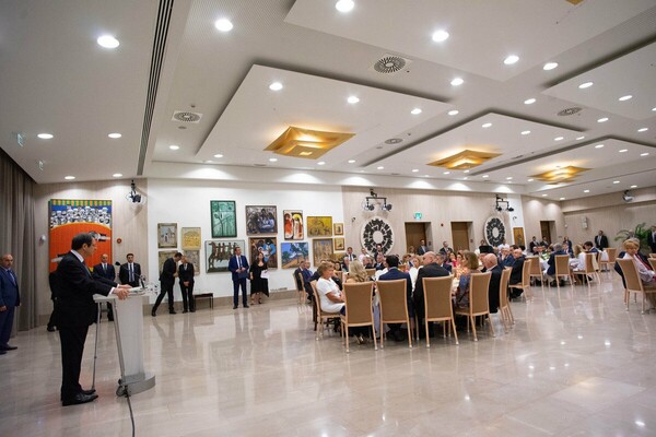 Το επίσημο δείπνο για τον Κυριάκο Μητσοτάκη στην Κύπρο και τα μηνύματα για την Τουρκία - ΦΩΤΟΡΕΠΟΡΤΑΖ