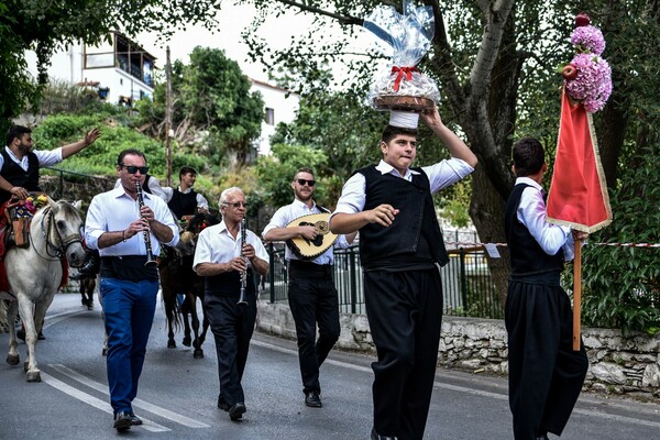 Στην Πορταριά Πηλίου αναβιώνουν τα παραδοσιακά έθιμα του γάμου