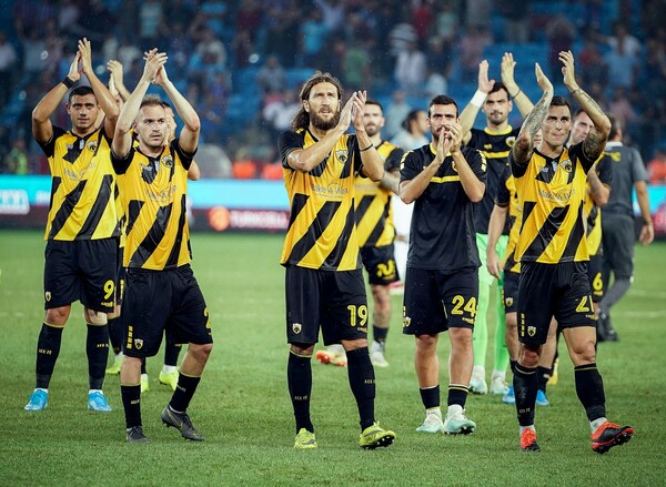 Europa League: Η ΑΕΚ προσπάθησε πολύ στην Τραπεζούντα αλλά τελικά αποκλείστηκε