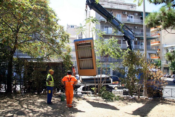 Ξεκινάει το Σάββατο η αφαίρεση των παράνομων διαφημιστικών πινακίδων στην Αττική