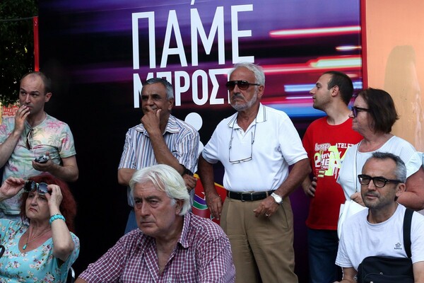 Εθνικές Εκλογές 2019: Το κλίμα στα εκλογικά περίπτερα ΣΥΡΙΖΑ και ΝΔ μετά το πρώτο exit poll