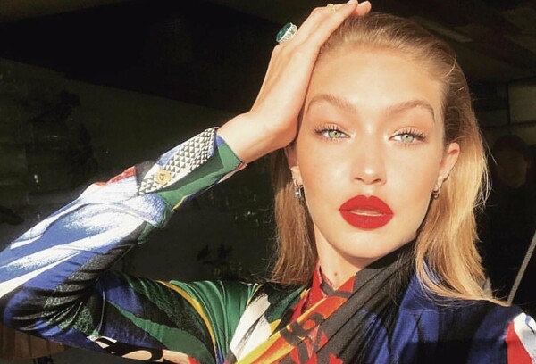 Gigi Hadid: «Στη Μύκονο συμβαίνουν εγκλήματα κάθε βράδυ» - Το μοντέλο επανέρχεται για τη ληστεία