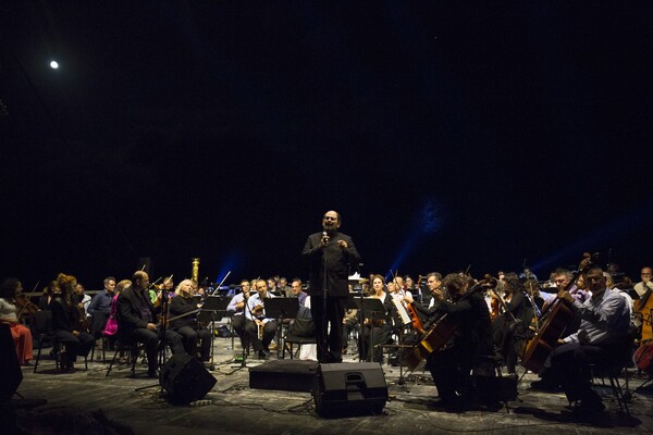 Γιορτές Ρόκκας: μια συμφωνική ορχήστρα θα παίξει πάνω από ένα κρητικό φαράγγι απαράμιλλης ομορφιάς