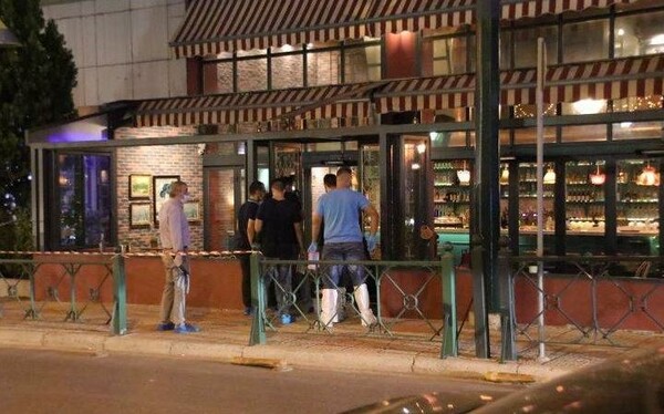 Δολοφονία στο Περιστέρι - Σοκαρισμένοι οι ηθοποιοί Μάνος Παπαγιάννης και Αγγελική Δαλιάνη στους οποίους ανήκει η καφετέρια