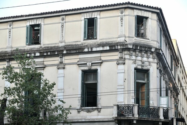 Τοσίτσειο Σχολείο: Τι συμφώνησαν Μπακογιάννης και Μπαμπινιώτης για το κτίριο που εκκενώθηκε