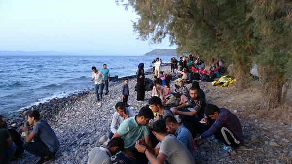 Λέσβος: Κύμα προσφύγων και μεταναστών σε μια μέρα - 547 άνθρωποι πέρασαν στο νησί με λέμβους