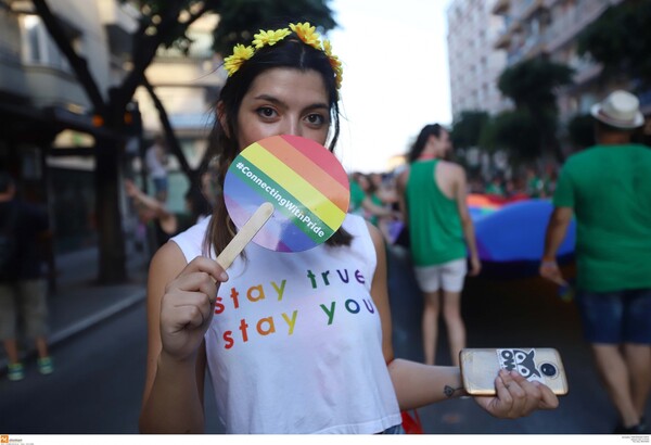 Thessaloniki Pride 2019: Χιλιάδες άνθρωποι στην μεγάλη Παρέλαση Υπερηφάνειας της Θεσσαλονίκης