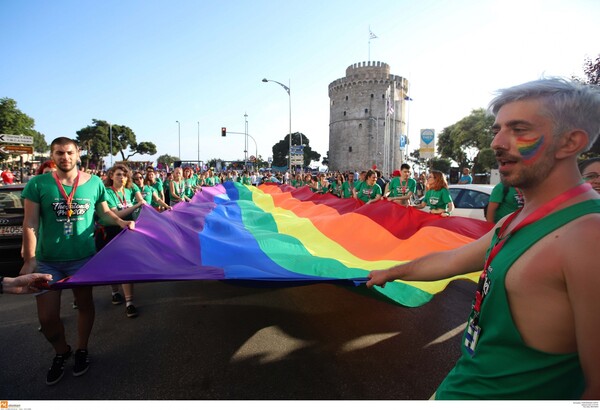 Thessaloniki Pride 2019: Χιλιάδες άνθρωποι στην μεγάλη Παρέλαση Υπερηφάνειας της Θεσσαλονίκης