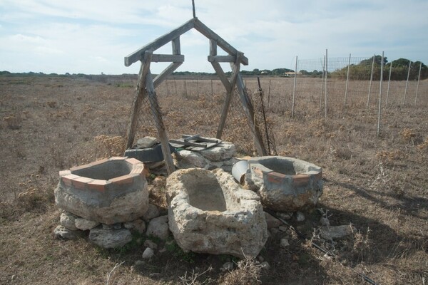 Εικόνες του Robert McCabe από το καστρομονάστηρο των Στροφάδων πριν καταρρεύσει στον σεισμό της Ζακύνθου