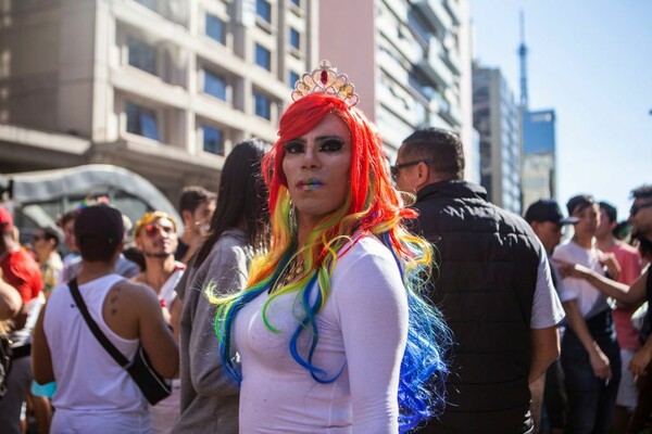 To μεγαλειώδες Pride του Σάο Πάολο - Εκατομμύρια στους δρόμους κόντρα στον ομοφοβικό Μπολσονάρου