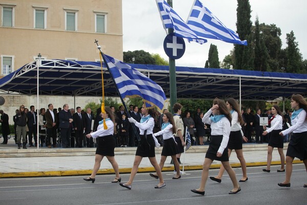 Κεραμέως: O καλύτερος μαθητής θα σηκώνει τη σημαία - Τέλος στην κλήρωση