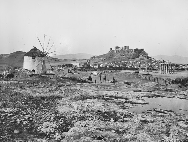 Οι σχεδόν παρατημένες αθηναϊκές αρχαιότητες του 1869 φωτογραφημένες από τον W. J. Stillman