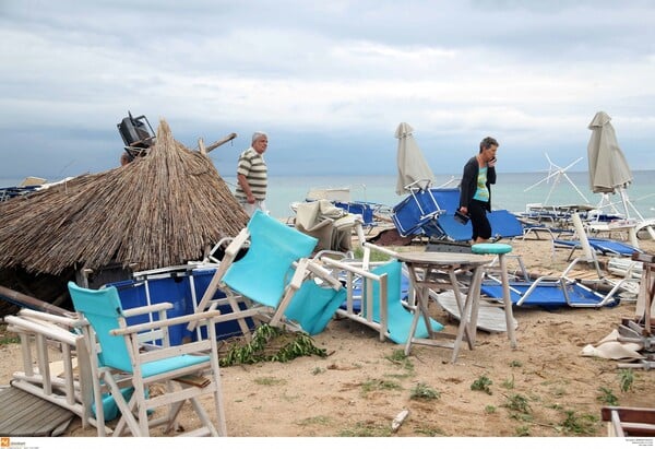 Χαλκιδική: H καταιγίδα ισοπέδωσε τα πάντα - Εικόνες από ψηλά αποκαλύπτουν την καταστροφή