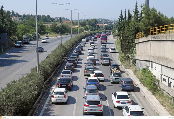 Περίπου 1,5 εκατομμύριο αυτοκίνητα δεν περνούν από έλεγχο ΚΤΕΟ