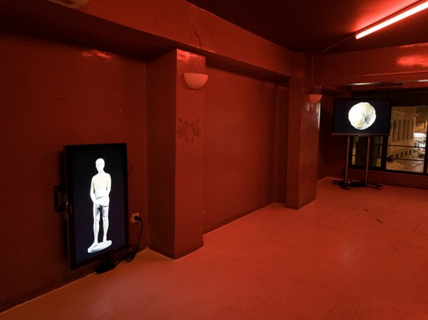 ViZ: Ένα σύγχρονο εργαστήριο για τον οπτικό πολιτισμό ξαναζωντανεύει την πλατεία Θεάτρου