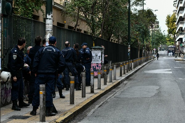 H Αθήνα γεμάτη αστυνομικούς, κλούβες και περιπολίες - Δείτε φωτογραφίες