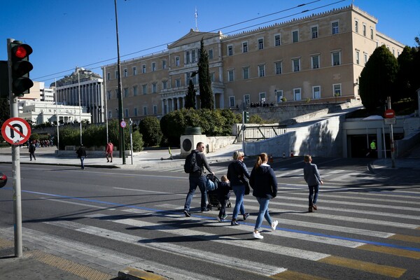 ΙΟΒΕ: Σε υψηλό 19 ετών ο δείκτης οικονομικού κλίματος τον Φεβρουάριο