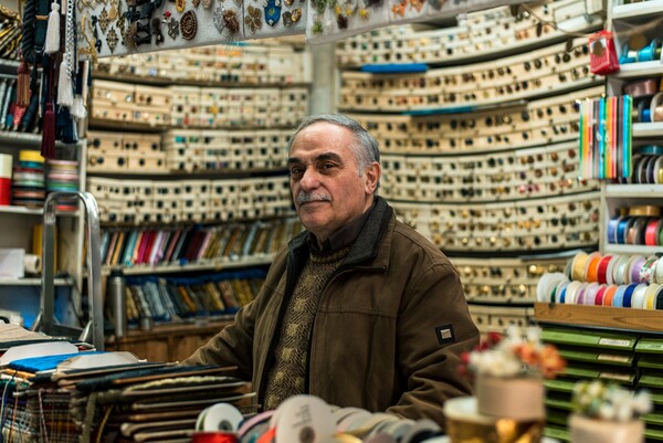 Οι έμποροι που άντεξαν στον χρόνο κρύβονται στις ιστορικές στοές της Θεσσαλονίκης