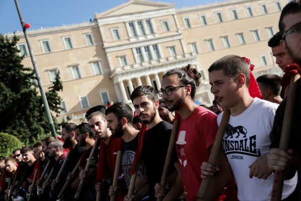 «Κάτω τα χέρια από το άσυλο» - Φωτογραφίες από το φοιτητικό συλλαλητήριο στην Αθήνα