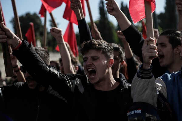 «Κάτω τα χέρια από το άσυλο» - Φωτογραφίες από το φοιτητικό συλλαλητήριο στην Αθήνα