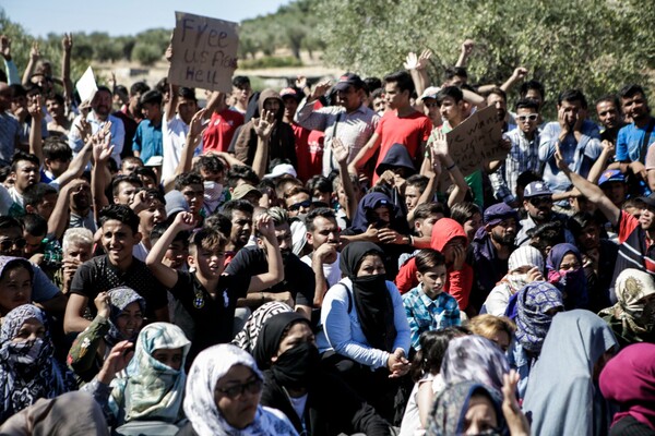 Handelsblatt: Νέα πρόσθετη βοήθεια στην Τουρκία για το προσφυγικό