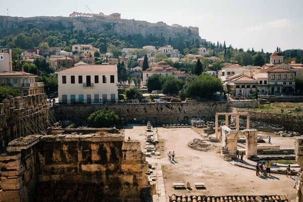 Η «Ωραία Ελλάς»: Το καφενείο με το ομορφότερο «μπαλκόνι» στην Αθήνα