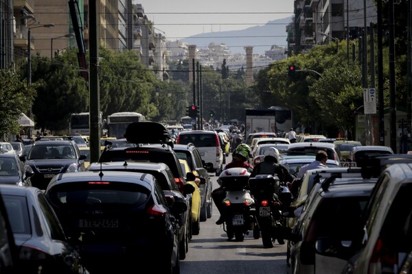 Κυκλοφοριακό χάος στην Αθήνα: Ποιοι δρόμοι έχουν τα μεγαλύτερα προβλήματα