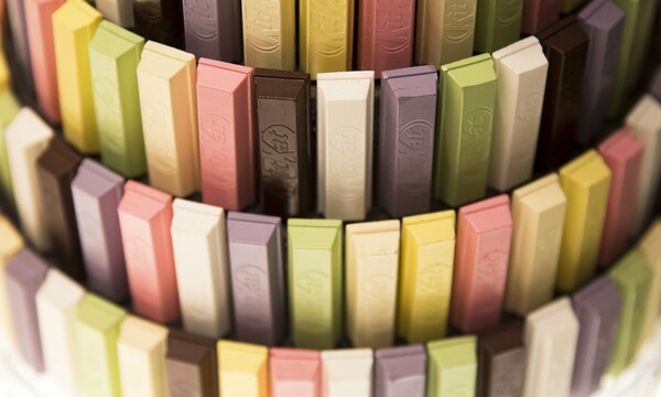 Η Nestlé κυκλοφορεί πολυτελείς «κατά παραγγελία» Kit Kat - Θα τις φτιάχνεις μόνος σου
