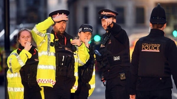 Λονδίνο: Νεκρός ο δράστης της τρομοκρατικής επίθεσης - Σοκαριστικό βίντεο