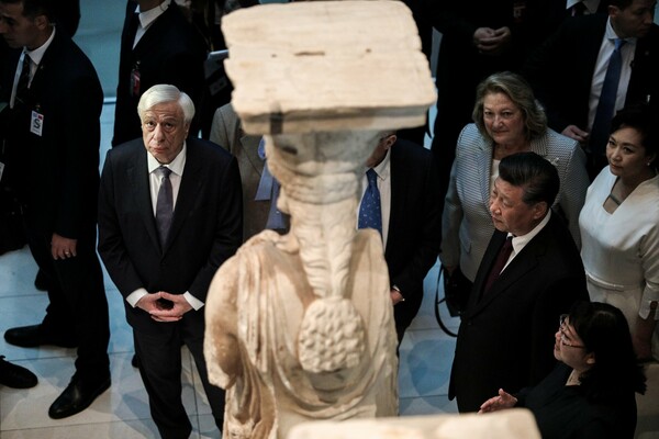 Στο Μουσείο της Ακρόπολης ο Σι Τζινπίνγκ: Θα στηρίξω την επιστροφή των Γλυπτών του Παρθενώνα