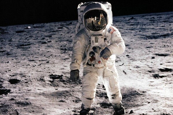 Κρούσμα κορωνοϊού σε σταθμό της NASA - Αναβάλλεται η επιστροφή στο φεγγάρι