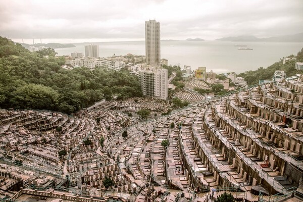 Δεν υπάρχει χώρος για τους νεκρούς στο Χονγκ Κονγκ: Ιδιωτικά κοιμητήρια και λίστες αναμονής