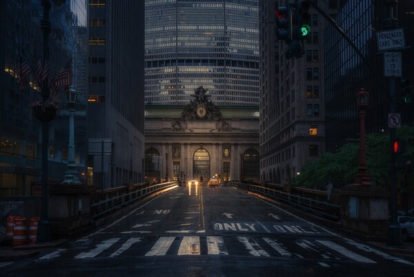 Γράμμα από τη Νέα Υόρκη: «Η πόλη που δεν κοιμάται ποτέ κατέβασε τον διακόπτη κι έκλεισε το φως»