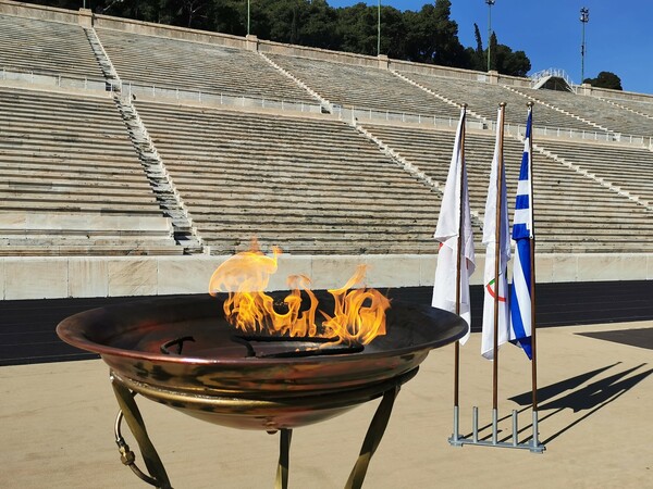 Στο Καλλιμάρμαρο η Ολυμπιακή Φλόγα - Χωρίς κοινό η Τελετή Παράδοσης την Πέμπτη