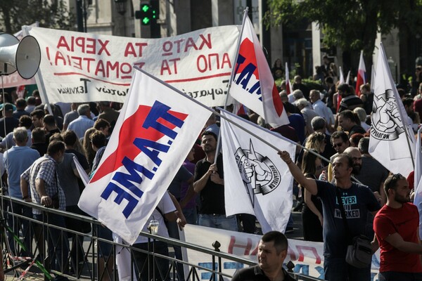 Το ΠΑΜΕ απαντά στον Μητσοτάκη για την απεργία: «Ενοχλήθηκε σήμερα - Απαιτεί σιγή νεκροταφείου»