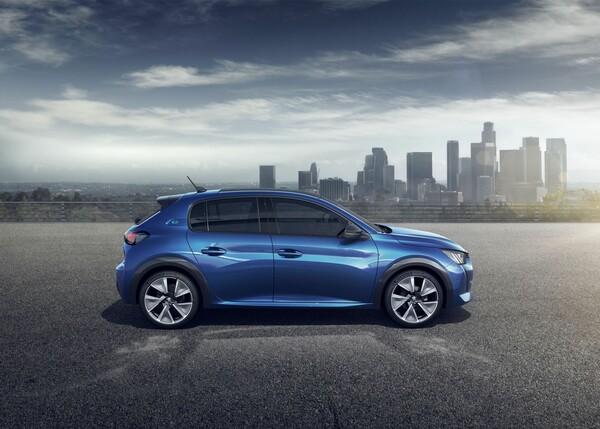 Το νέο Peugeot 208 είναι το «Αυτοκίνητο της Χρονιάς 2020»