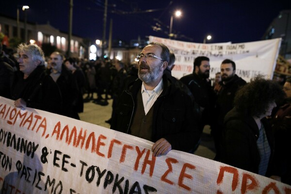 Πορεία αλληλεγγύης στους πρόσφυγες σε Αθήνα και Θεσσαλονίκη: «Ανοίξτε τα σύνορα»