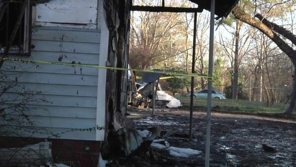 ΗΠΑ: Μητέρα κάηκε ζωντανή με τα έξι παιδιά της μέσα στο σπίτι - Βρέθηκαν αγκαλιασμένα