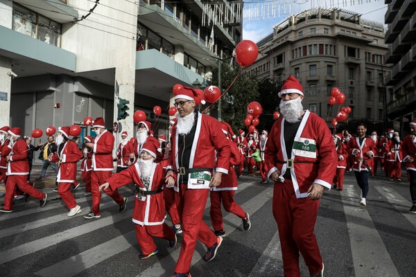 Santa Run: Αγιοβασίληδες τρέχουν στο κέντρο της Αθήνας - ΦΩΤΟΡΕΠΟΡΤΑΖ